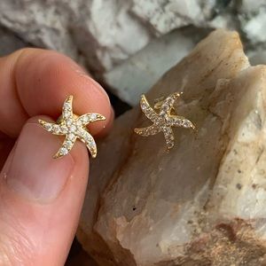 14k yellow gold and diamonds stud earrings